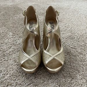 NWOT Gold Glitter Peep Toe High Heels